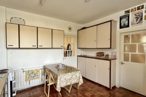 Kirkmulloch, 1 Wayside, Dalry - Williamson and Hen