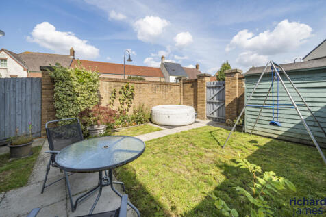 b4998d3f-e62e-428...