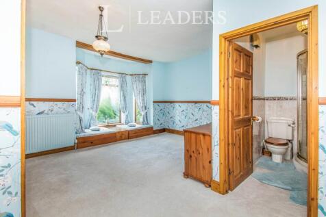 Acton Road, Lowestoft, NR33 photo 4