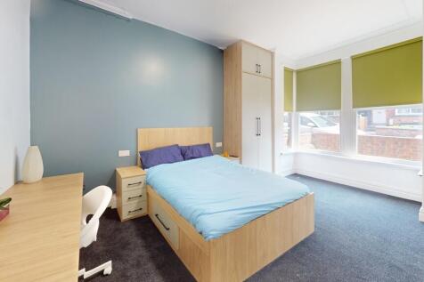 7-bed house on Richmond Mount, Hyde Park LS6 1DG, £3,920/mo