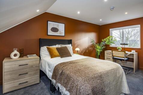 Bedroom 6 (Second Floor)