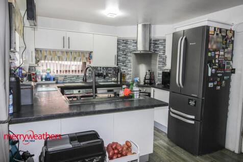 Dining/ Kitchen