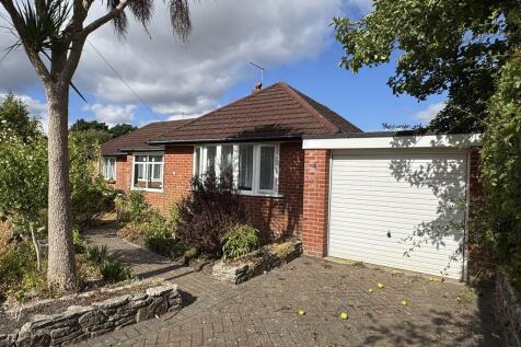 Driveway/ Garage