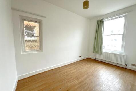 Bedroom .jpeg