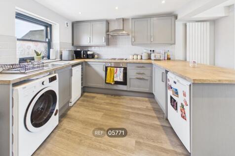 Kitchen/Living area