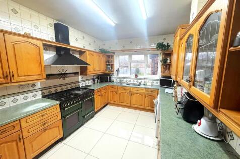 WhatsApp Image 2025-12-10 at 15.21.398.jpeg