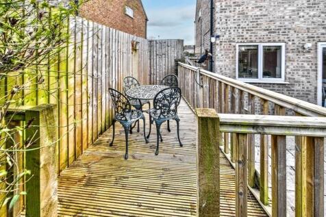 Secluded Raised Seating Area