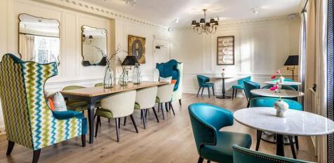 Bistro/Family Dining