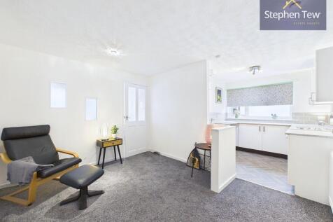 Kitchen/Living Area