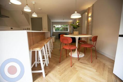 Ladybarn Crescent Manchester, M14 6UU photo 5