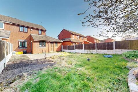 Carrwood Close Rear Garden