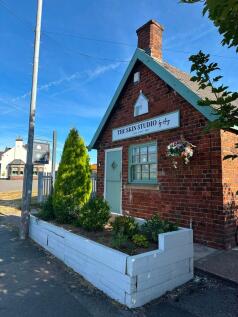 Commercial in a prime location