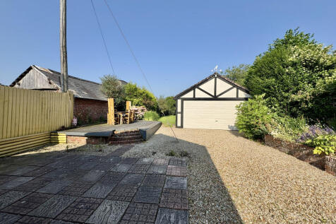 Detached House, Bodenham, Hereford photo 3
