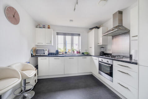 1370427-8-68fa13d...