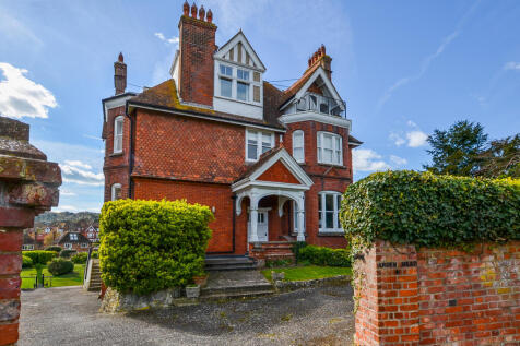 Click to visit Rightmove listing
