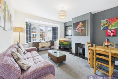 First Floor Livin...