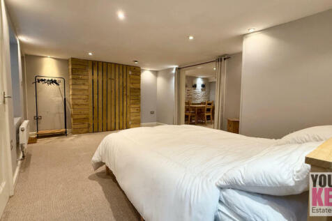 Folkestone estate agents, Your Key Move - Sandgate