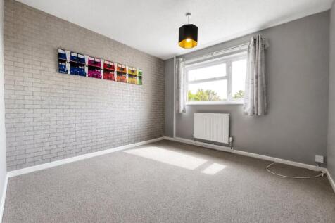 Shenton Court, Shenton Close, Swindon, Wiltshire, SN3 photo 5