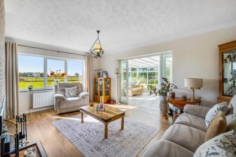 Ashton House (Kirton)-63.jpg