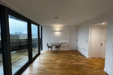 Open Plan Living/Kitchen