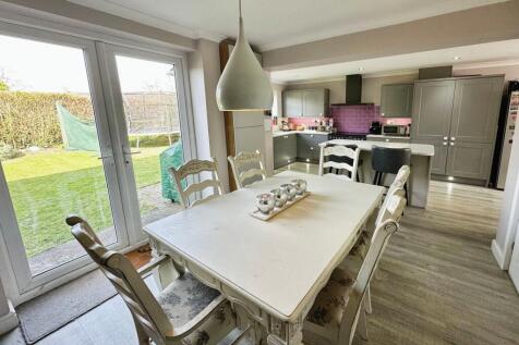 Kitchen/Dining/Family Room