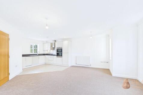 Open Plan Kitchen / Living Room