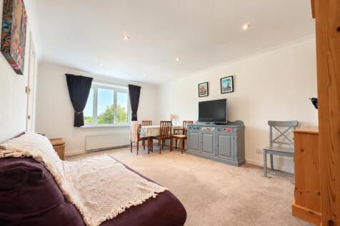 Ozier Court, Saffron Walden, Essex, CB11 photo 3