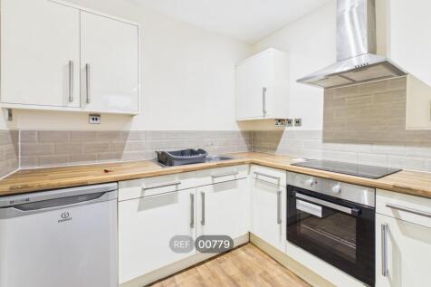 Kitchen &amp; Living area