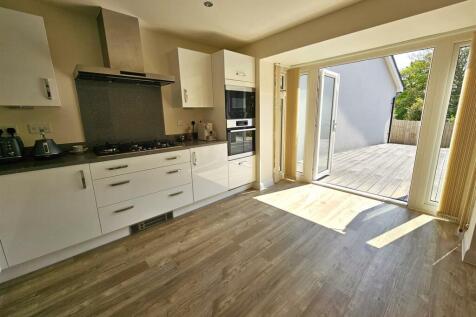 Indoor outdoor living .jpg