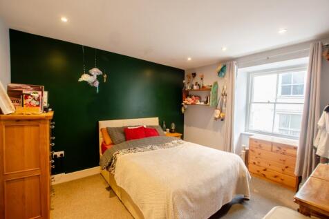 1 Arnold Place TPS Bodmin 01208 74182-15