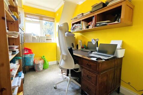 Bedroom / Office