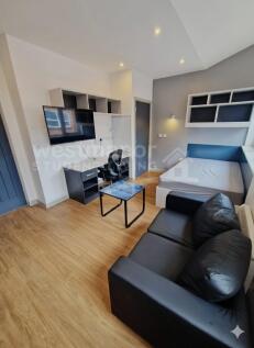 FLAT 62