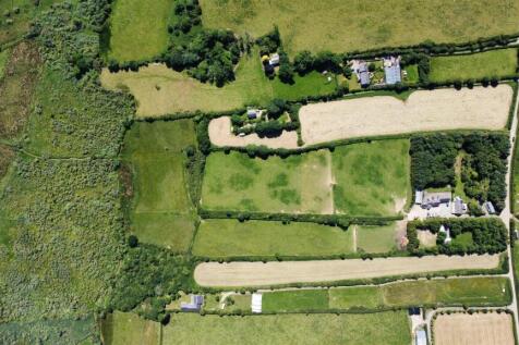 Coedrwm,, Cefn Road Dwrbach (nr Scleddau), Fishgua