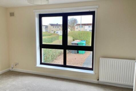 Camdean Crescent, Rosyth photo 4