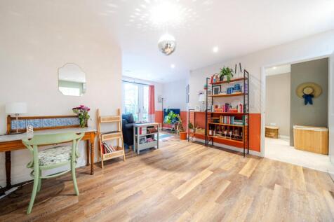 1375928-10-690b33...