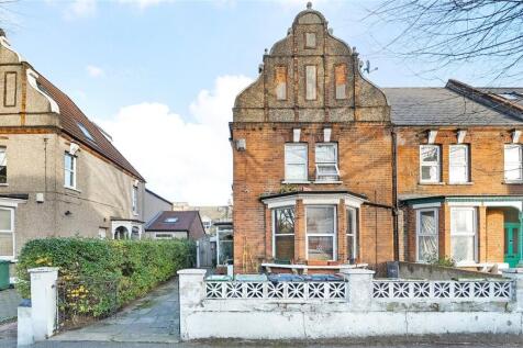 London, E17 - property photo