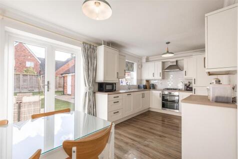 23 Eccles Way-29.jpg