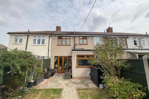 REAR GARDEN approx 40ft