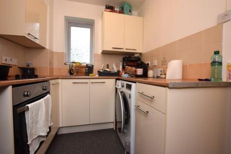 Kestrel Close, Hartford photo 3