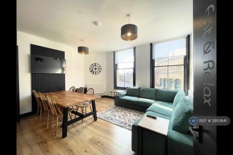 Living / Dining