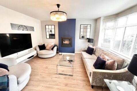 Broomfield Avenue, Leigh-on-Sea, Essex, SS9 photo 2
