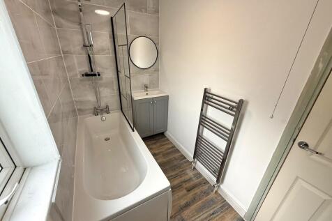 Mill Lane,
Ellesmere Port,
CH66 photo 4