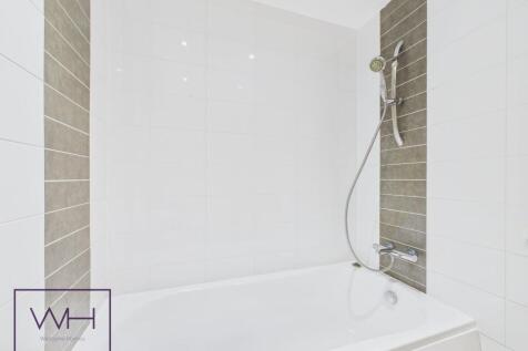 CAM03785G0-PR0303-ST