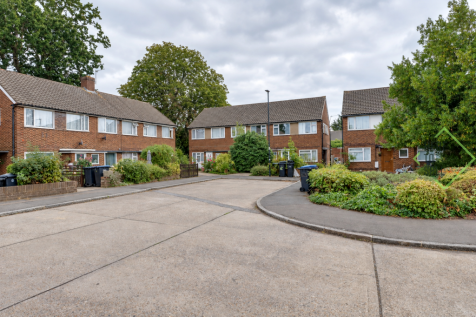 Eagle Close, Enfield EN3 - Street View