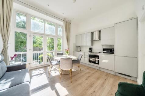 Open Plan Kitchen/Li