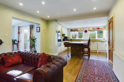 CAM02854G0-PR0306...