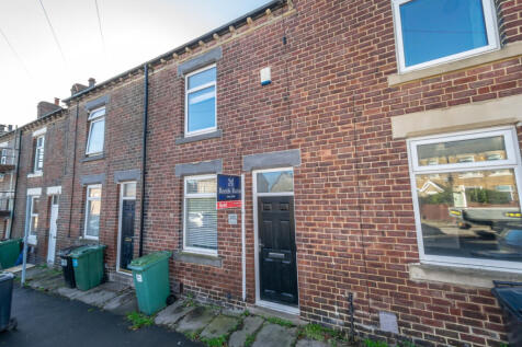2-bed terraced on Wood Lane, LEEDS, LS26 0PL, £900/mo