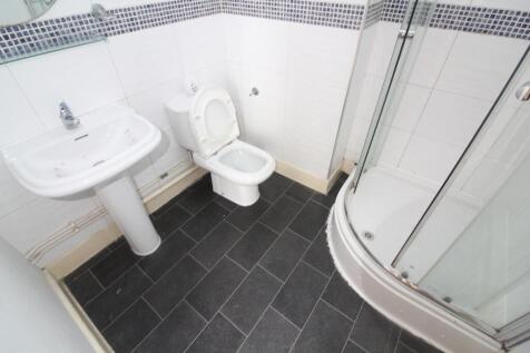 Bathroom T202608281005.jpg