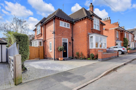 Click to visit Rightmove listing