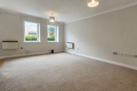 Orchards Place, Southampton photo 3